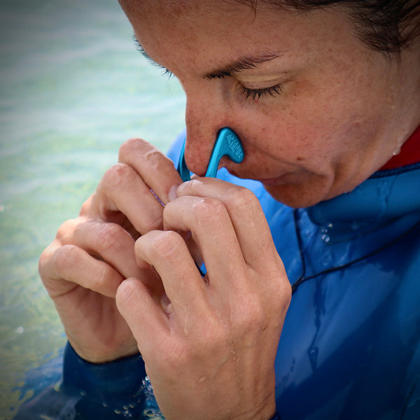blue aluminum noseclip